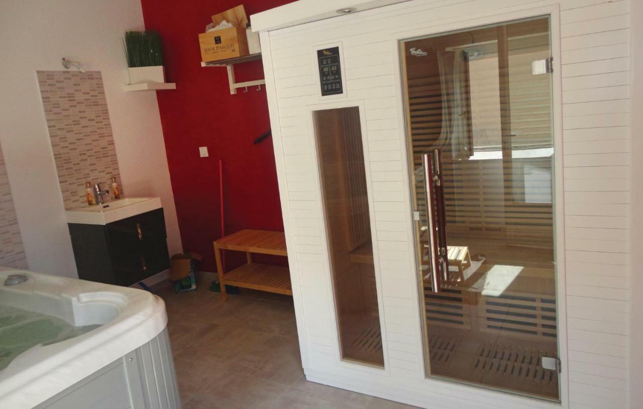 2 Bedroom Amazing Home In Narbonne Exterior foto