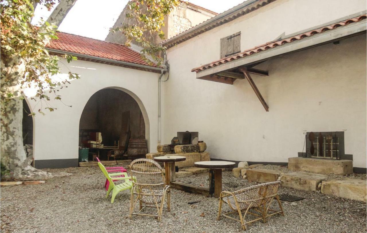 2 Bedroom Amazing Home In Narbonne Exterior foto