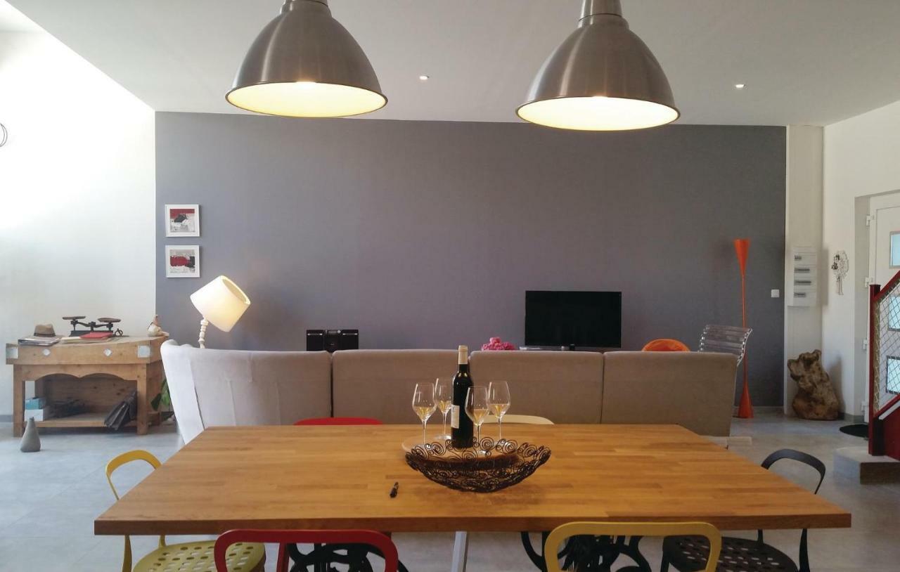 2 Bedroom Amazing Home In Narbonne Exterior foto